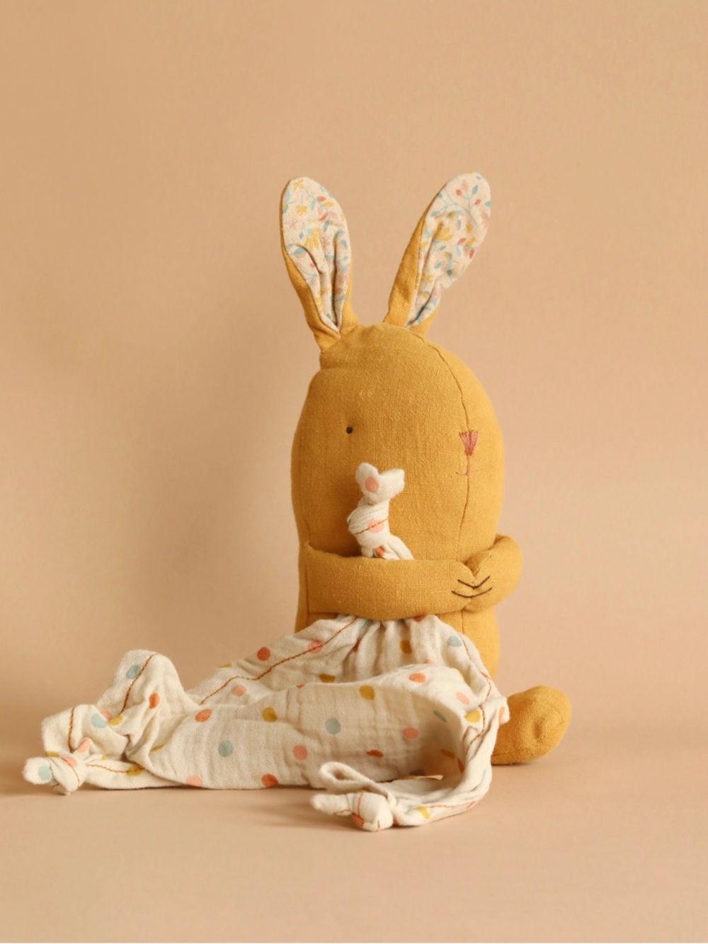 Maileg Lullaby Friends, musical Bunny - Dusty Yellow. Missing blanket